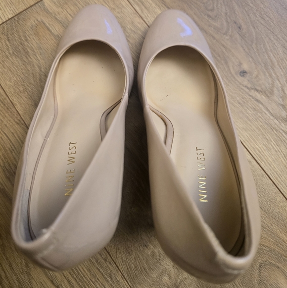 Nine West Women's Nude Beige Pink Pump Patent Leather Heels Size 6 - Picture 3 of 7
